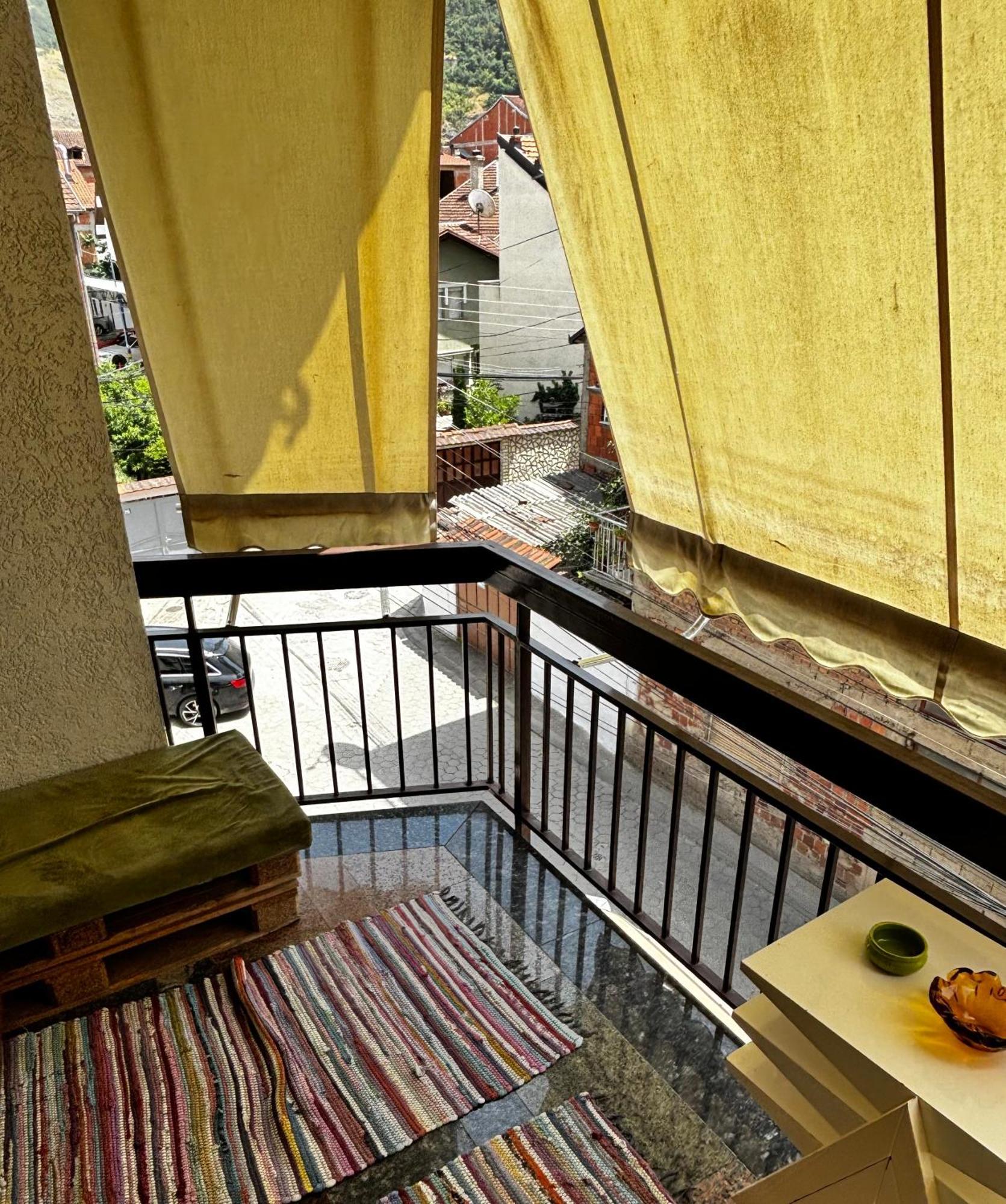 Cozy City Center Apartment Πρίζρεν Εξωτερικό φωτογραφία